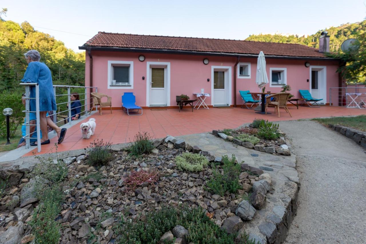 B&B La Casina Rosa La Spezia Valeriano Lunense Exterior foto